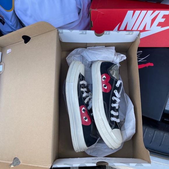 Converse - Picture 1 of 1